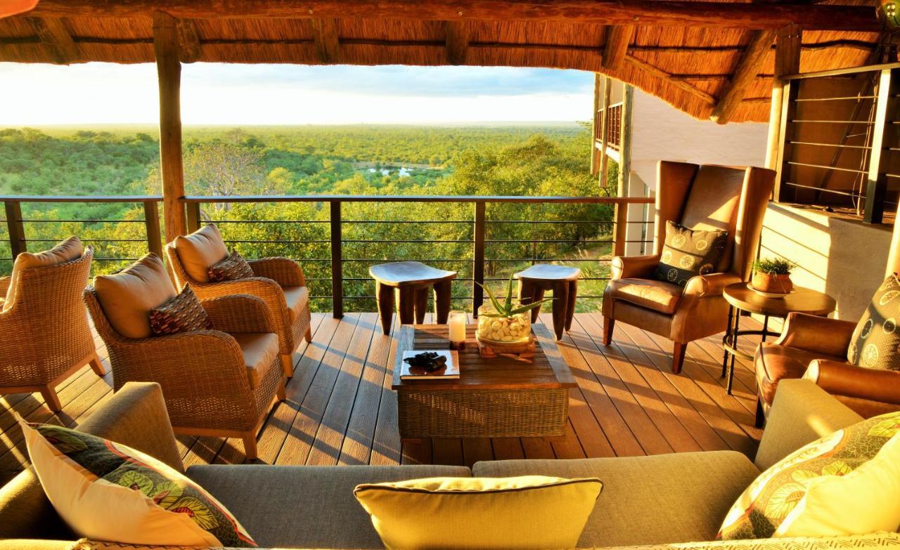 Victoria Falls Safari Club Exterior photo