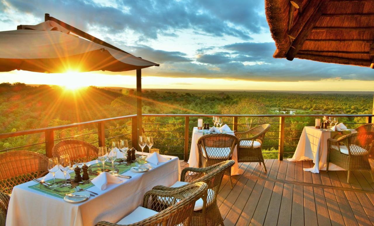 Victoria Falls Safari Club Exterior photo